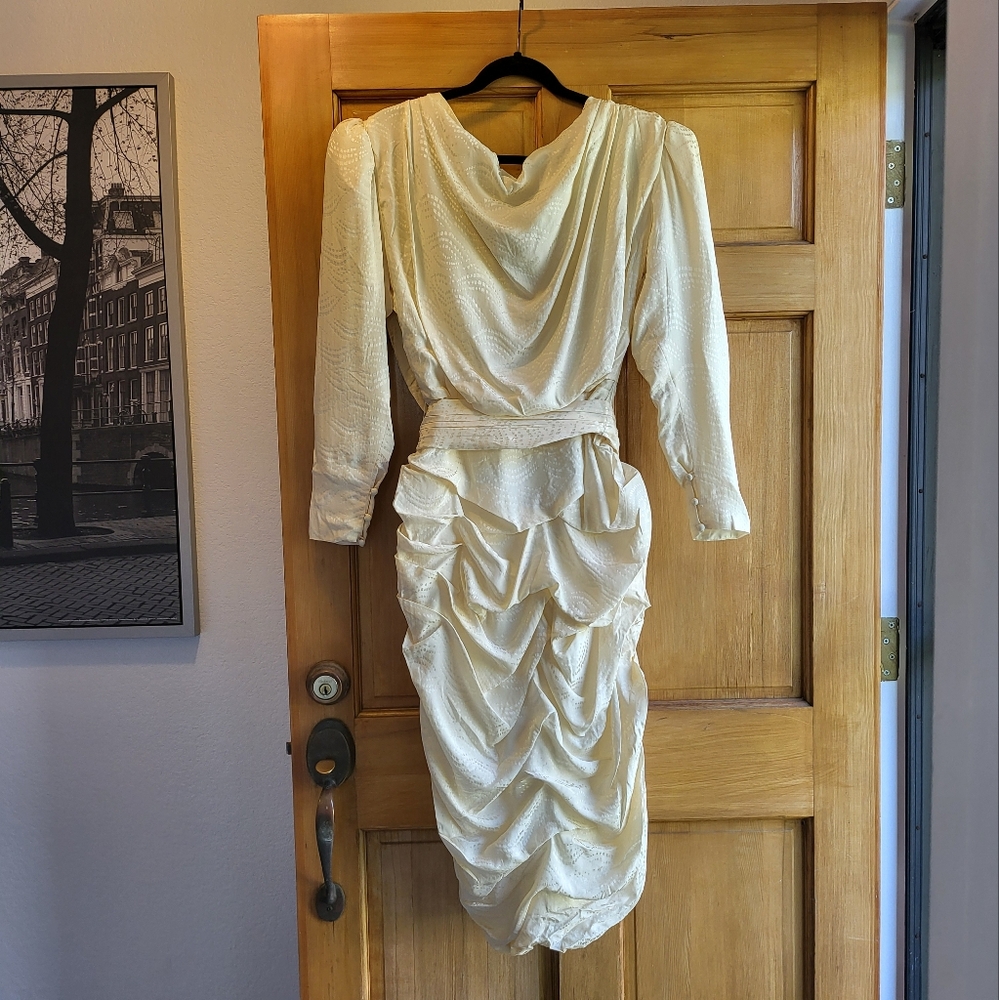 80's 100% Silk Never Worn Saint Romei Gorgeous Cream Dress